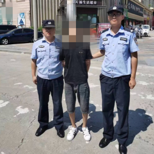 河南信阳公安：盗窃车内财物，一个字：抓