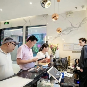 河南省信阳市市场监督管理局羊山新区分局开展“四美”机构专项整治行动