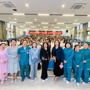 河南省信阳市妇幼保健院健康科普活动走进信阳艺术职业学院