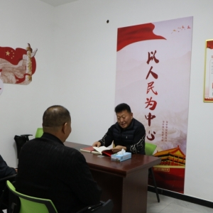 漯河市源汇区大刘镇：代表亮身份 有事“码”上办