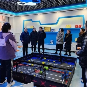 漯河市郾城中学举行“小平科技创新实验室”授牌仪式
