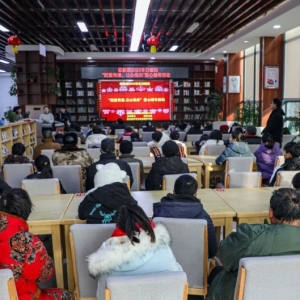 漯河市临颍县举办“把爱传递·让心快乐”爱心暖冬活动