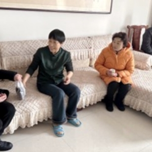 漯河市郾城区文化旅游局开展新春慰问老干部活动