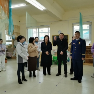 高伟玲一行到漯河市市直幼儿园督导检查校园安全工作