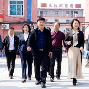 王海东查看校园宿舍安全隐患排查工作