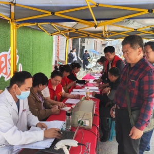 唐河县郭滩镇：开展“爱心践初心 热血护生命 ”无偿献血活动