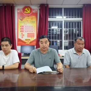 漯河市源汇区大刘镇初级中学， 开展9月份主题党日活动