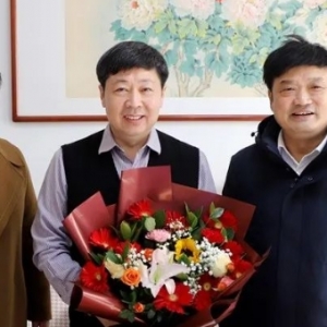 漯河市教育局领导看望慰问退休老干部