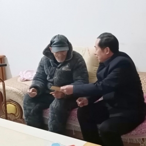 走访慰问传真情  浓浓关怀暖人心