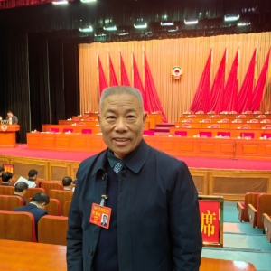 聚焦两会丨漯河市政协委员胡纪根：持续优化金融环境 把漯河打造成具有自己特色的金融“洼地”和政策“高地”