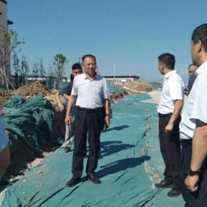 现场办公解决问题 为漯河高中新校区顺利启用创优环境