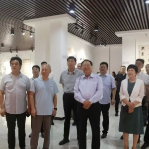 漯河市举办纪念抗战胜利80周年书画展