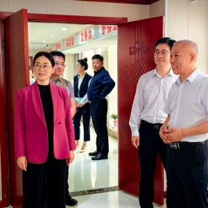 漯河市人大常委会副主任郭德菊到市侨商联合会跟踪督办新时代侨务工作落实情况